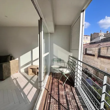 Aux Chartrons Avec Parking & Terrasses
